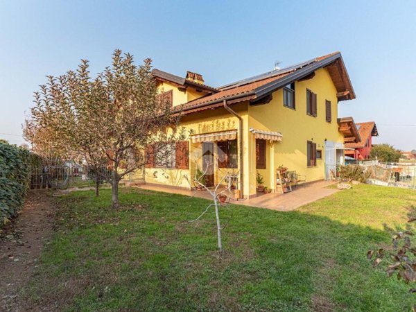 casa indipendente in vendita a Ciriè