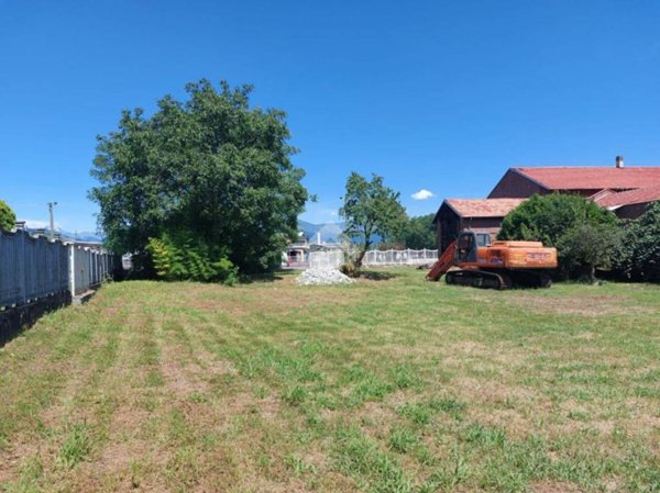 casa indipendente in vendita a Ciriè in zona Devesi