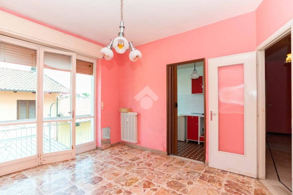 appartamento in vendita a Ciriè in zona Devesi