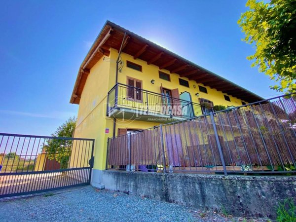 casa indipendente in vendita a Ciriè
