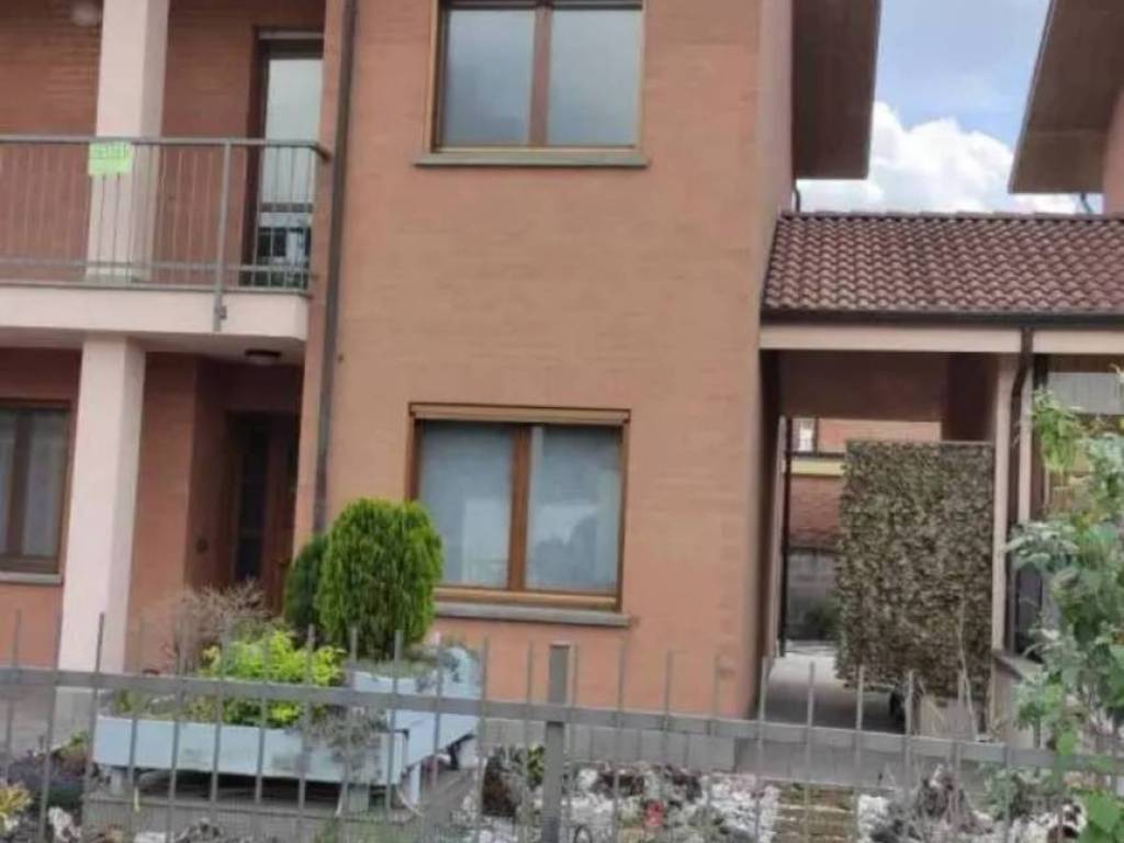 casa indipendente in vendita a Ciriè