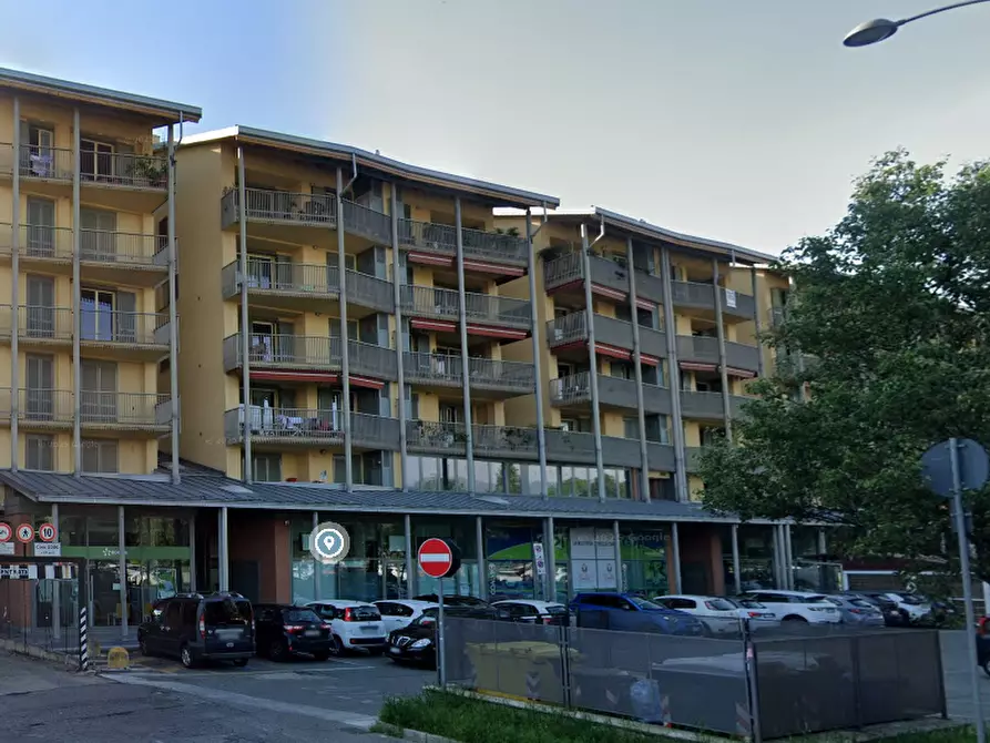 negozio in vendita a Ciriè