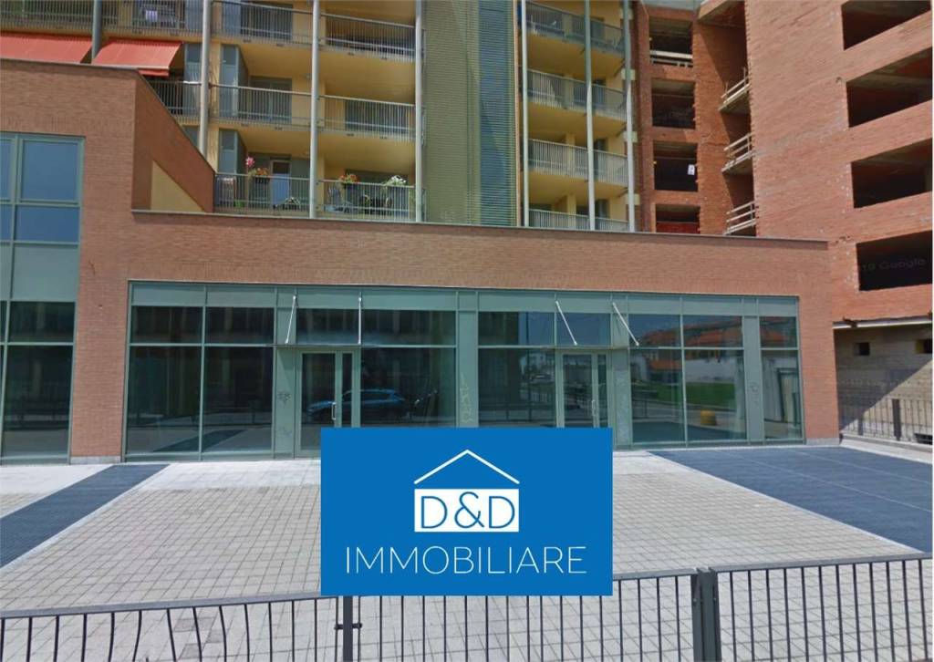 negozio in vendita a Ciriè