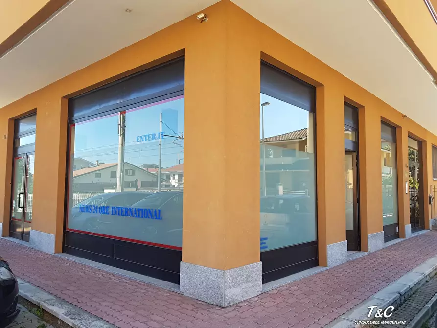 negozio in vendita a Ciriè