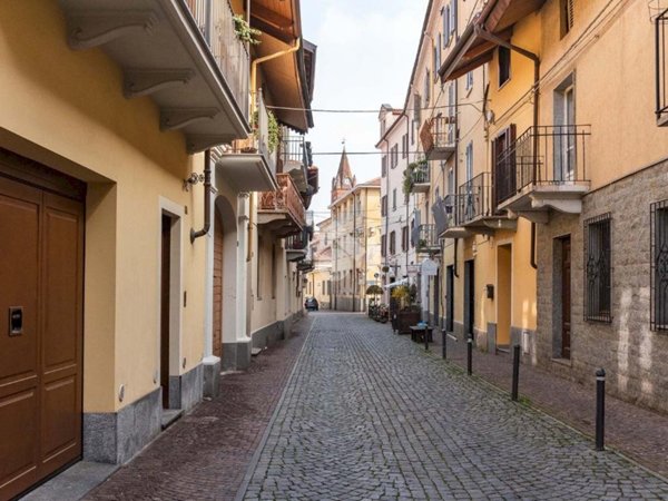 esavano in vendita a Ciriè