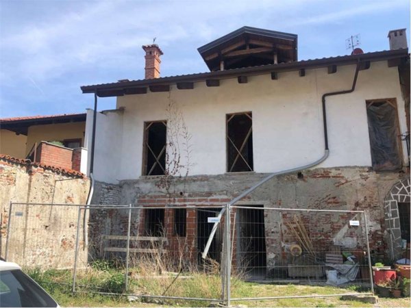 casa indipendente in vendita a Ciriè