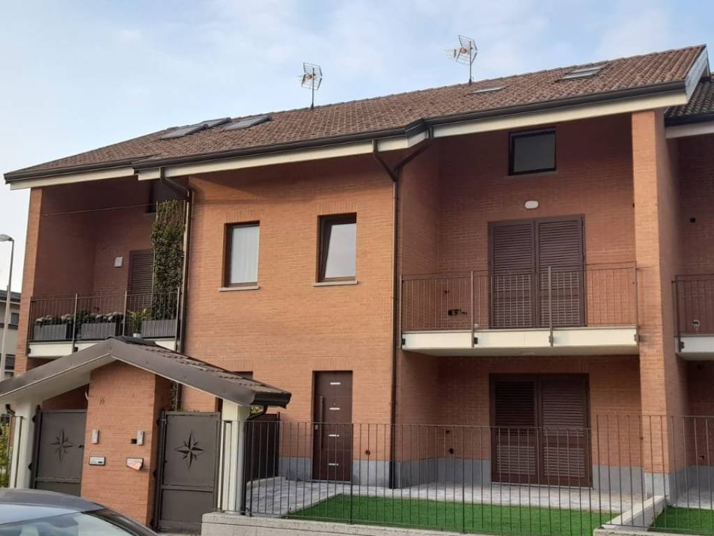 casa indipendente in vendita a Ciriè