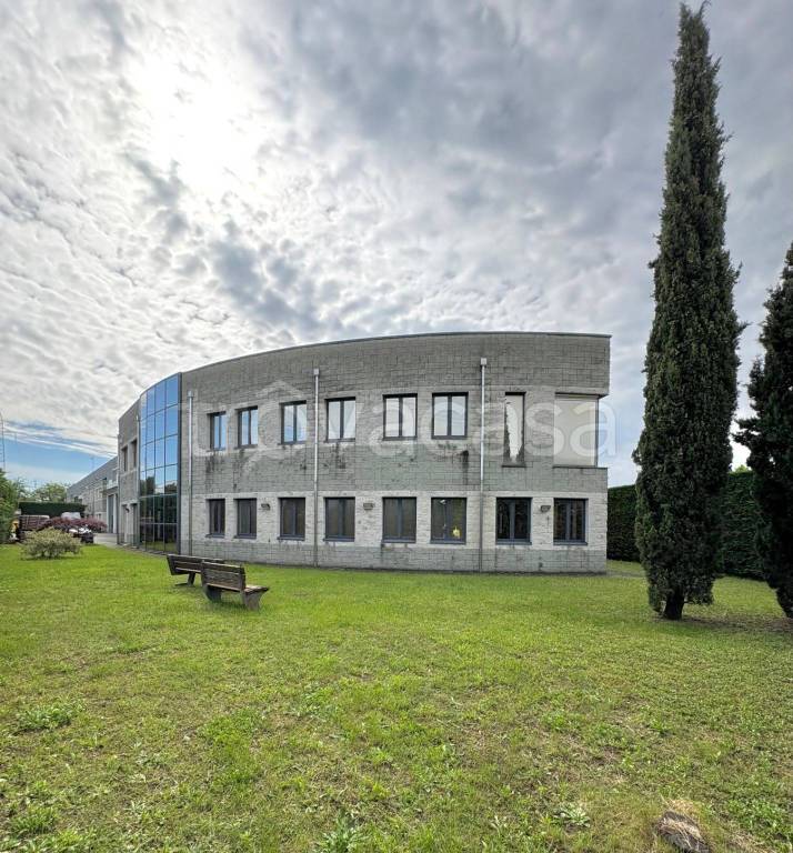 capannone in vendita a Ciriè