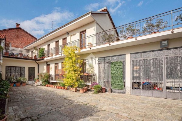 casa indipendente in vendita a Ciriè