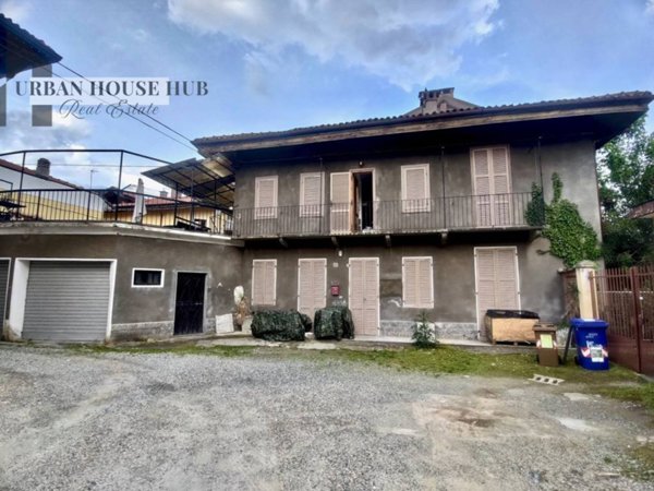 casa indipendente in vendita a Ciriè