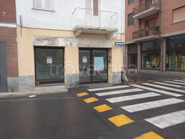 negozio in vendita a Ciriè