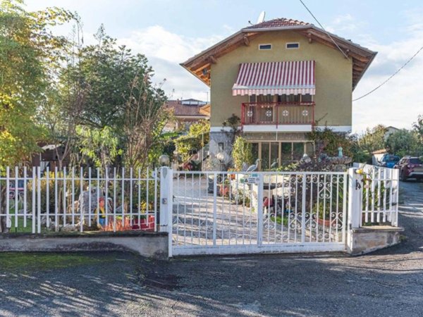 casa indipendente in vendita a Ciriè