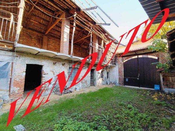 casa semindipendente in vendita a Ciriè