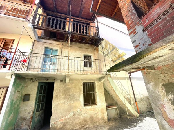 casa indipendente in vendita a Ciriè