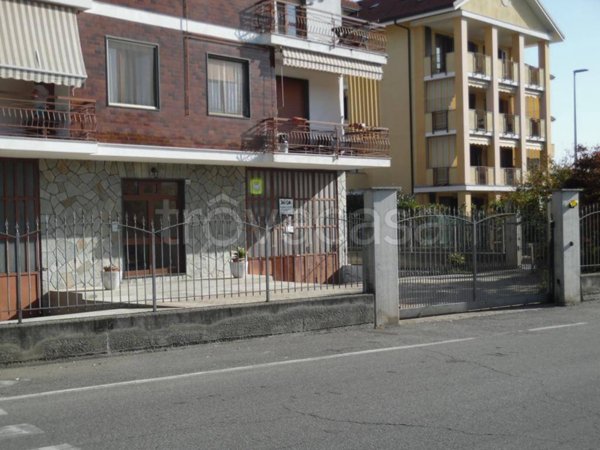 locale commerciale in vendita a Ciriè