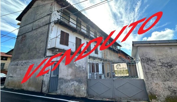casa indipendente in vendita a Ciriè