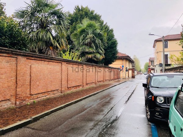 locale di sgombero in vendita a Ciriè