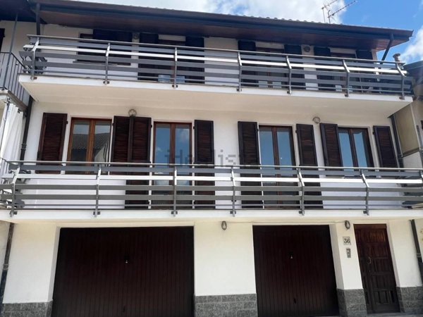 casa indipendente in vendita a Ciriè