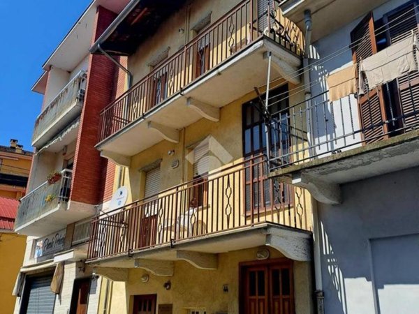 intera palazzina in vendita a Ciriè
