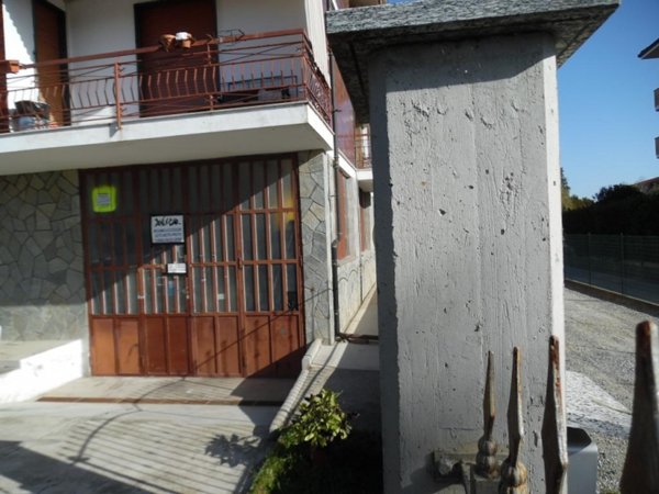 locale di sgombero in vendita a Ciriè