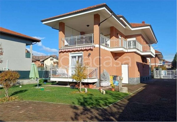 casa indipendente in vendita a Ciriè