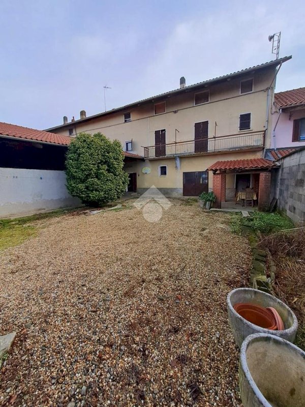 casa indipendente in vendita a Ciriè
