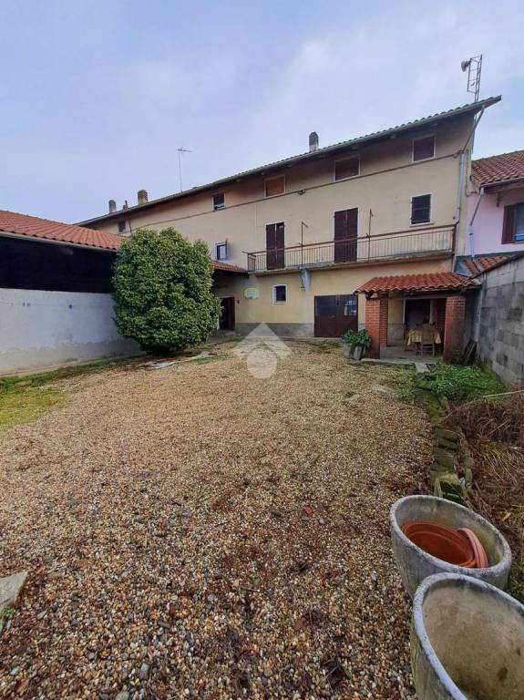 casa semindipendente in vendita a Ciriè