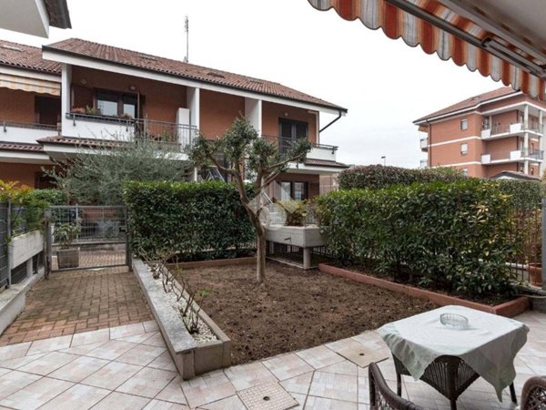 casa indipendente in vendita a Ciriè