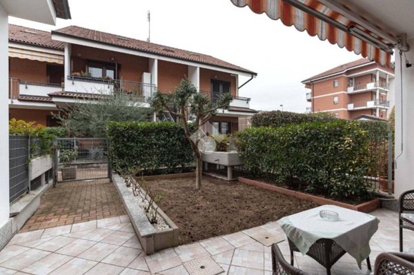 casa indipendente in vendita a Ciriè