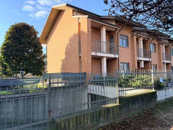 casa indipendente in vendita a Ciriè