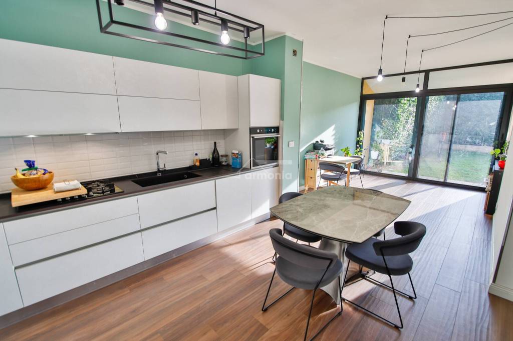 casa indipendente in vendita a Ciriè