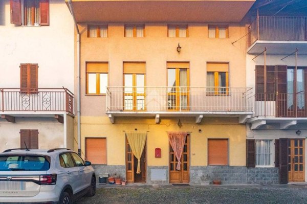 casa semindipendente in vendita a Ciriè in zona Devesi