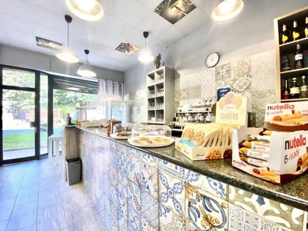 negozio in vendita a Ciriè