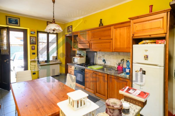 casa indipendente in vendita a Ciriè