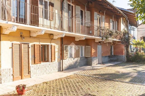 casa indipendente in vendita a Ciriè in zona Devesi