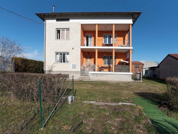 appartamento in vendita a Ciriè in zona Devesi