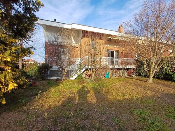 casa indipendente in vendita a Ciriè