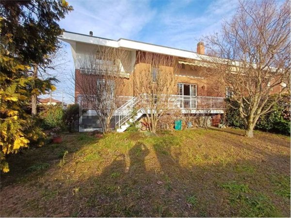 casa indipendente in vendita a Ciriè
