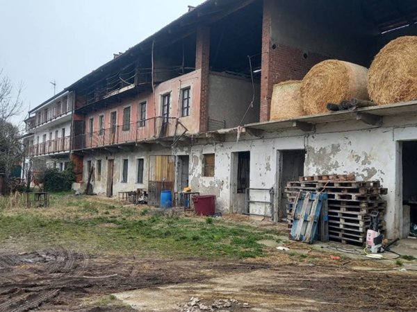 casa indipendente in vendita a Ciriè