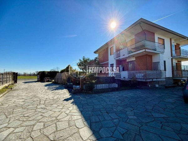 appartamento in vendita a Ciriè in zona Devesi