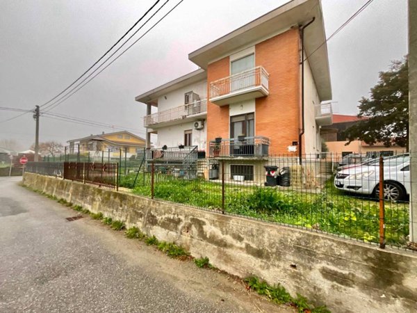 appartamento in vendita a Ciriè in zona Vastalla