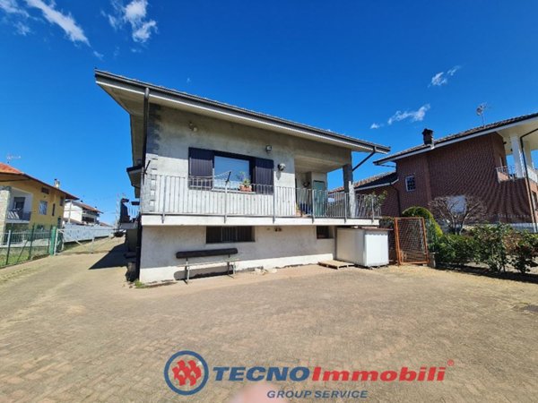 casa indipendente in vendita a Ciriè