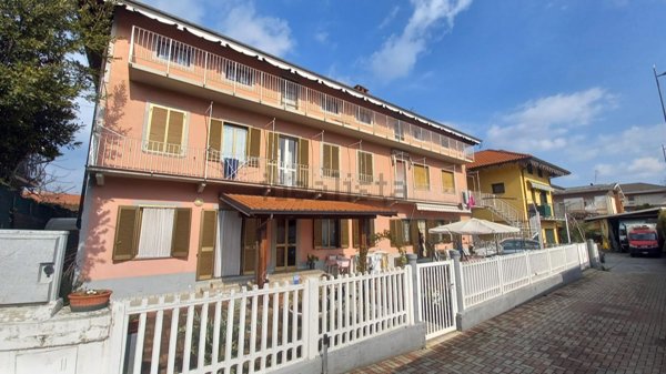 casa indipendente in vendita a Ciriè