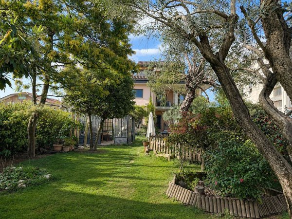 casa indipendente in vendita a Ciriè