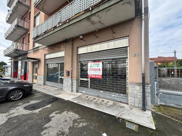 negozio in vendita a Ciriè