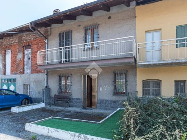 casa semindipendente in vendita a Ciriè in zona Devesi