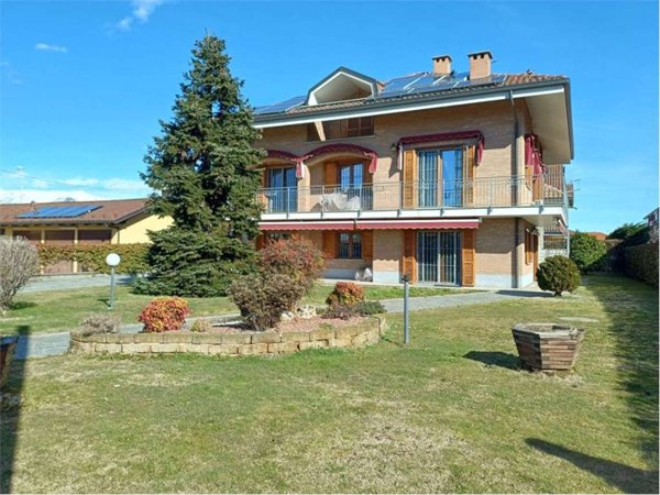 casa indipendente in vendita a Ciriè