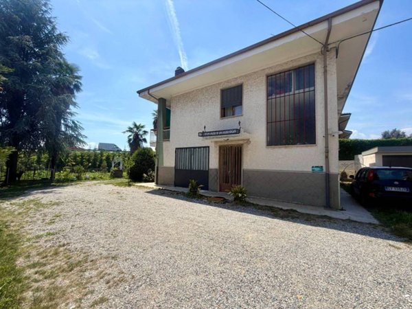 casa indipendente in vendita a Ciriè