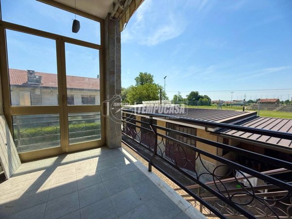 casa indipendente in vendita a Ciriè in zona Devesi
