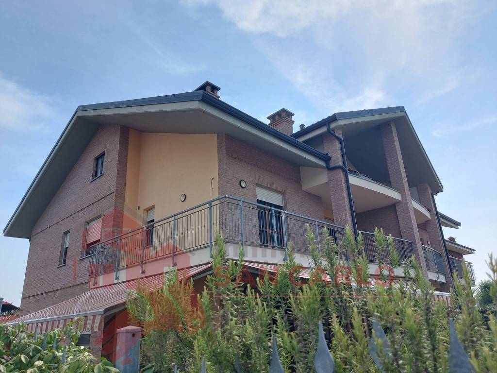 appartamento in vendita a Ciriè in zona Devesi